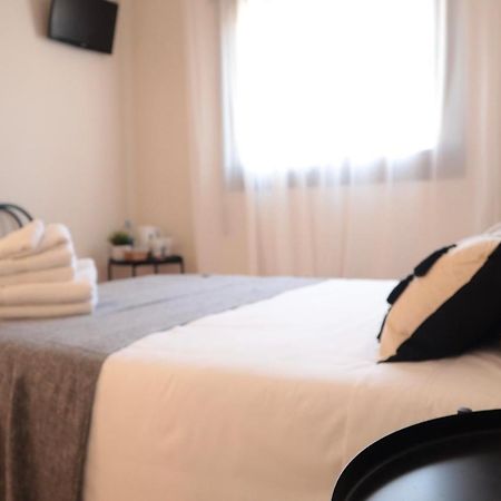 Barcelona Pr Guesthouse El Prat de Llobregat Buitenkant foto